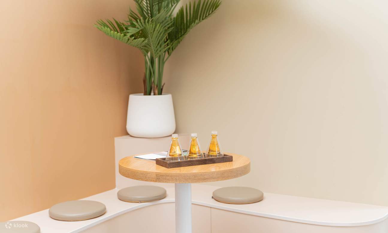 A l'aise SPA Flagship Store - Resting Area